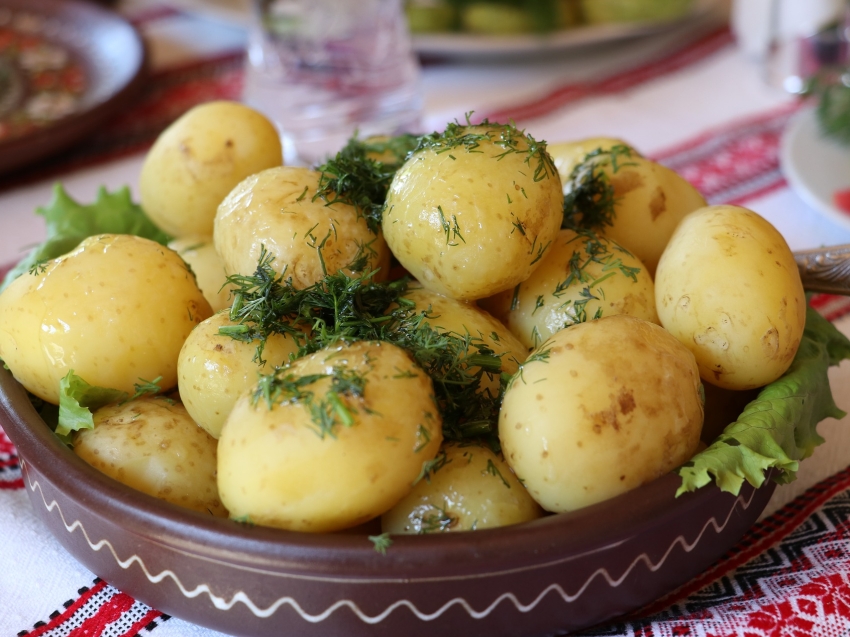  В Забайкалье за неделю стали дешевле мясо кур, рис и картошка 