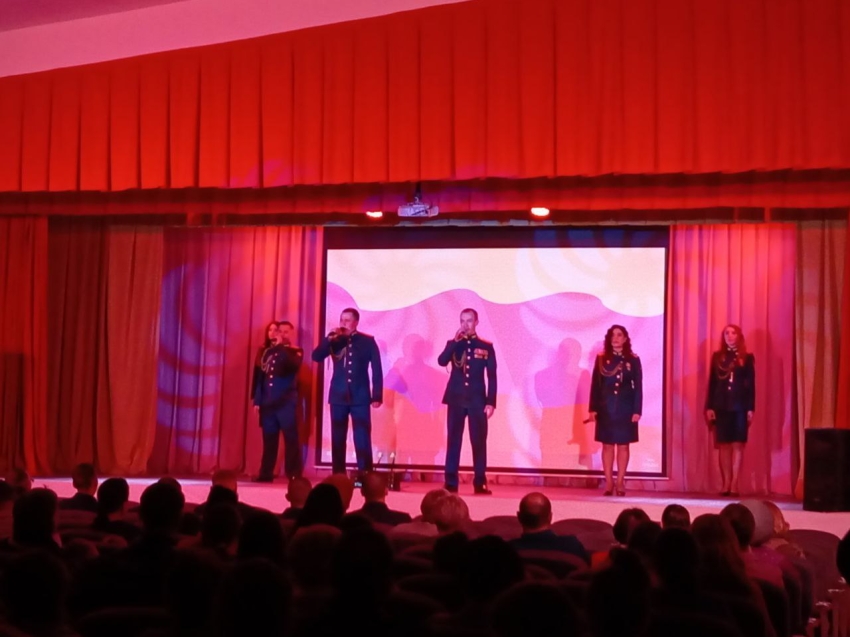 #ПозывнойКультура: Патриотический концерт в Смоленке собрал сотни зрителей