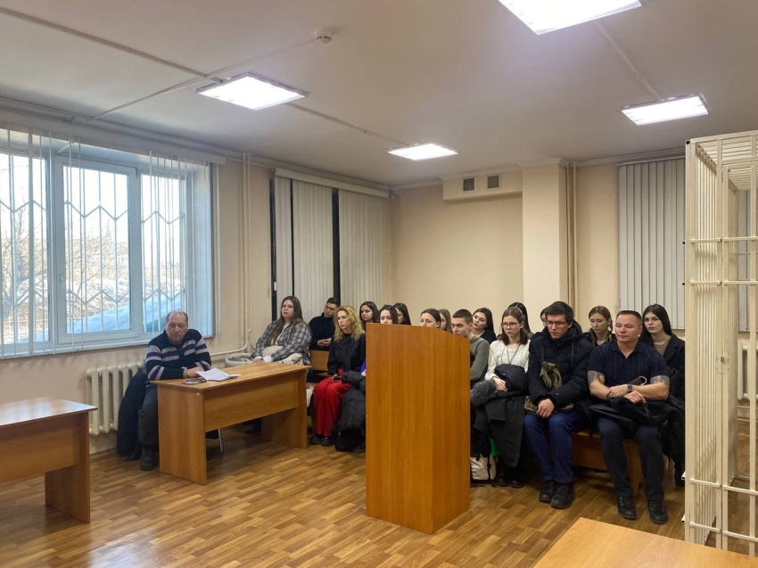 Студенты ЗабГУ впервые побывали на судебном заседании в Доме Правосудия в Чите