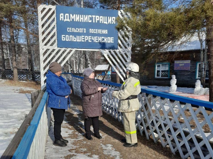 Пожарные ГУ «Забайкалпожспас» провели учения в селе Большая Речка