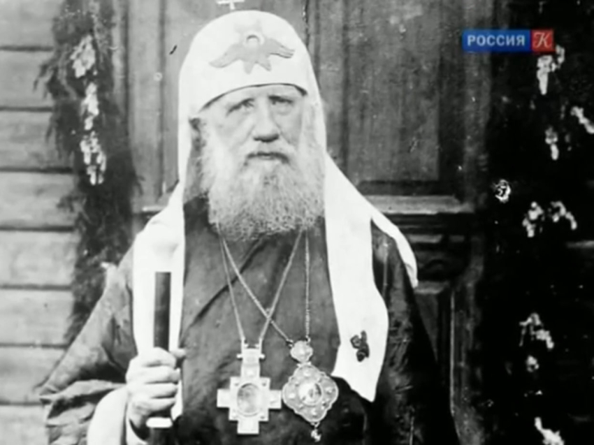 В Казанском кафедральном соборе прошли богослужения в честь дня памяти святителя Тихона Московского