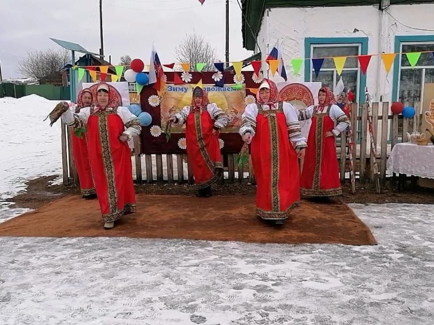 Жители Нижней Шахтамы участвуют в конкурсе ТОСов «Решаем сами», чтобы расширить местный клуб