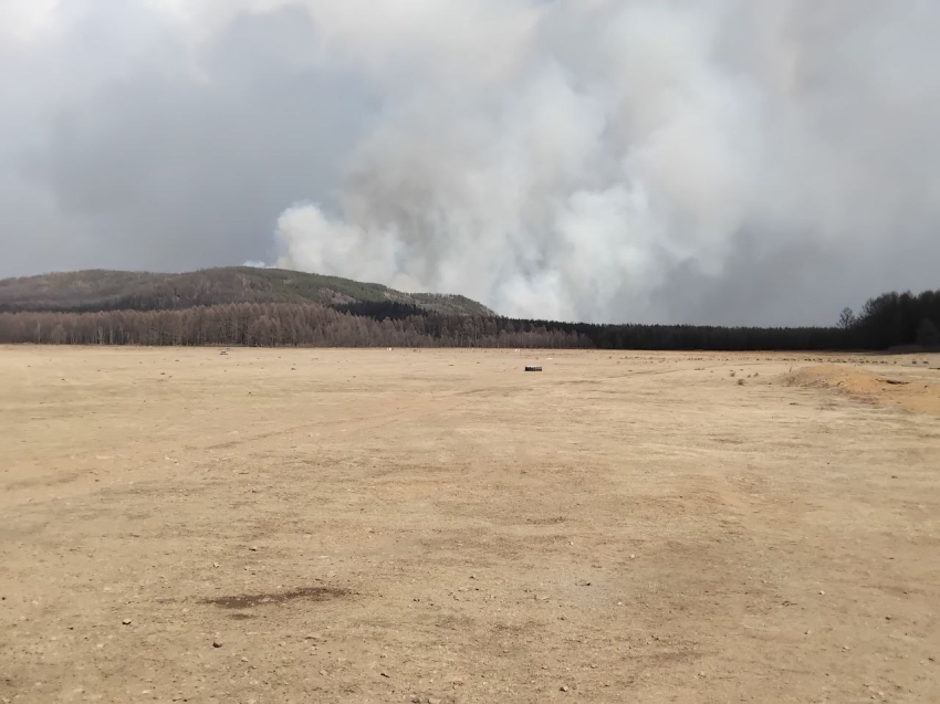 Крупная группировка авиапожарных тушит пожары в Тунгокоченском округе