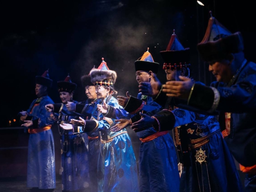 Забайкальский фольклорный ансамбль выступит на одной сцене с Мариной Девятовой в Москве 