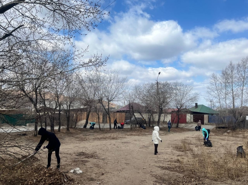 Культурный субботник в декабристском квартале стартовал