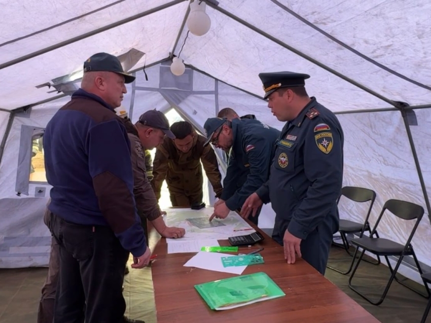 Дополнительные силы привлечены на тушение пожара в районе Смоленки и окрестностях