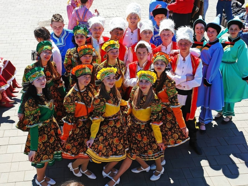 Молодёжь Китая и Беларуси представила свой фольклор на забайкальском фестивале «Даурия»