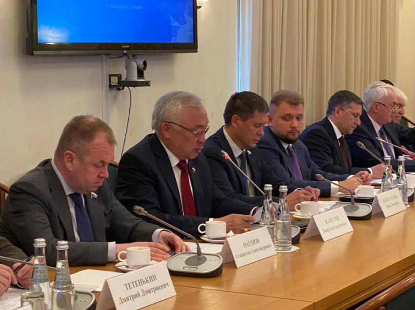 ​Сенатор Баир Жамсуев принял участие в заседании Межпарламентской комиссии по сотрудничеству между парламентариями  