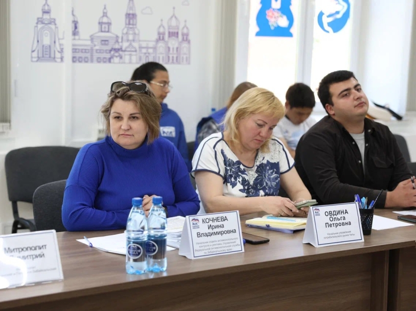 Борьба с алкоголем – национальная задача: о формах и методах говорили на круглом столе молодёжь, духовенство и депутаты