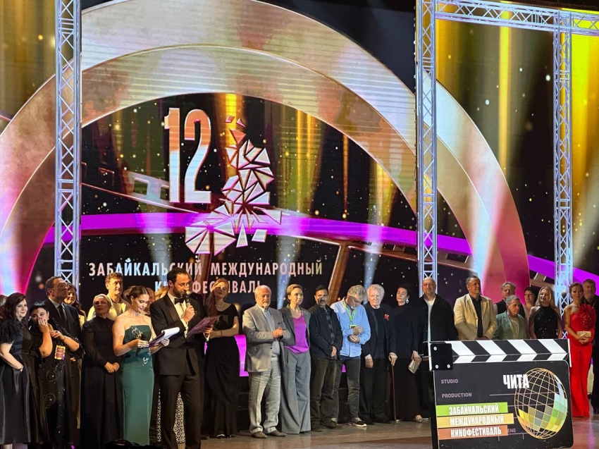 Самое багуловое событие лета открыли в Забайкалье. Рассказываем про первый день кинофестиваля в Чите 