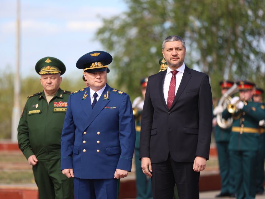 Генпрокурор России Игорь Краснов и губернатор Забайкалья Александр Осипов почтили память забайкальских героев