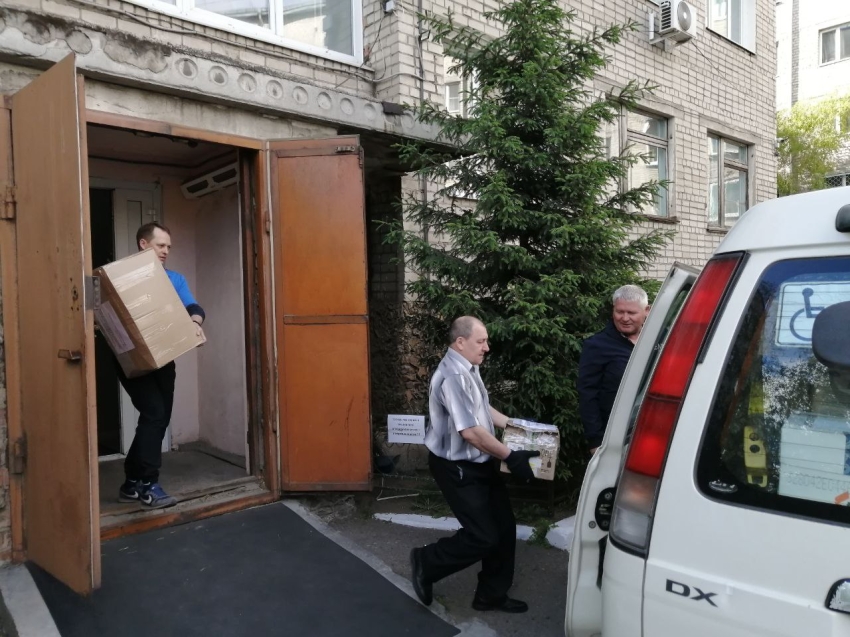 Более 2 тонн посылок бойцам СВО и жителям Курской области собрала соцсфера Забайкалья в автопробеге «Сила Единства»