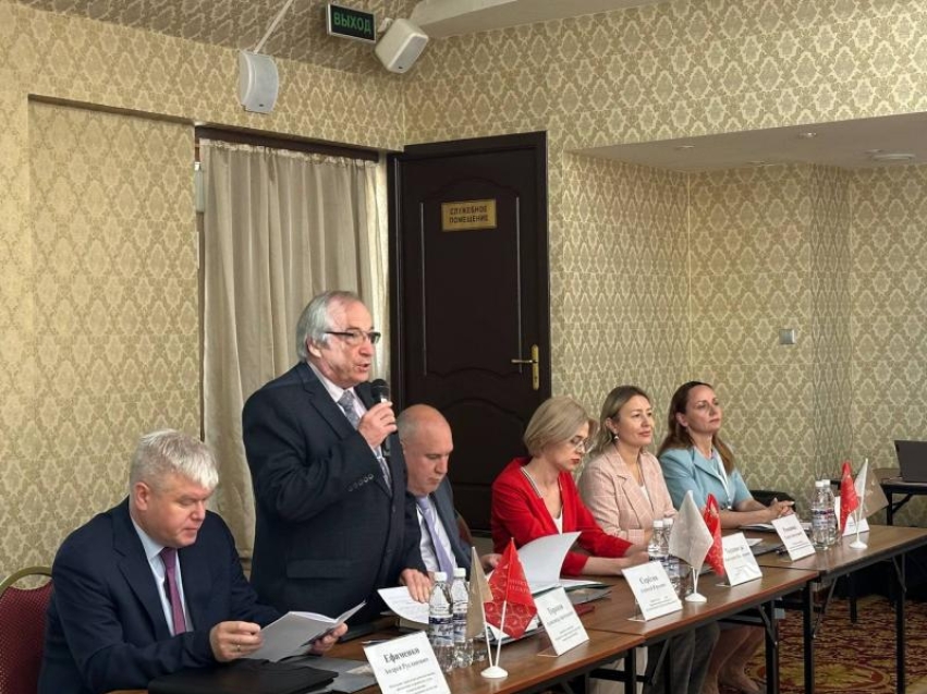 Архивисты из регионов Дальнего Востока собрались на совет в Чите