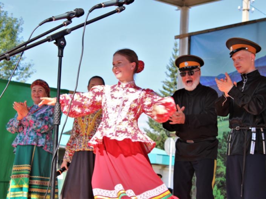 Казаки из Бурятии представят бытовые танцы на фестивале «Забайкальскому краю – любо!» в Нерчинске