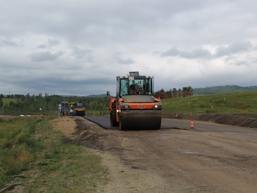 ​Построили дом культуры и площадку, отремонтировали школу и восстанавливают автодорогу в Аксеново-Зилово благодаря госпрограмме