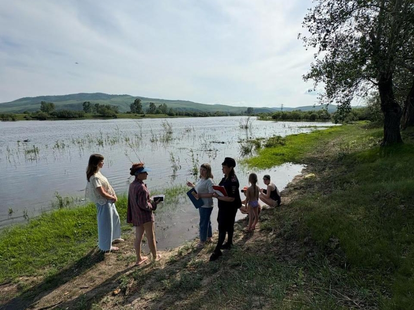 Специалисты реабилитационного центра «Гарант» приняли участие в профилактическом рейде «Безопасность на водоёмах»