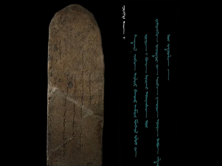 Копия легендарного Чингисова камня, созданная в Эрмитаже, едет в Читу