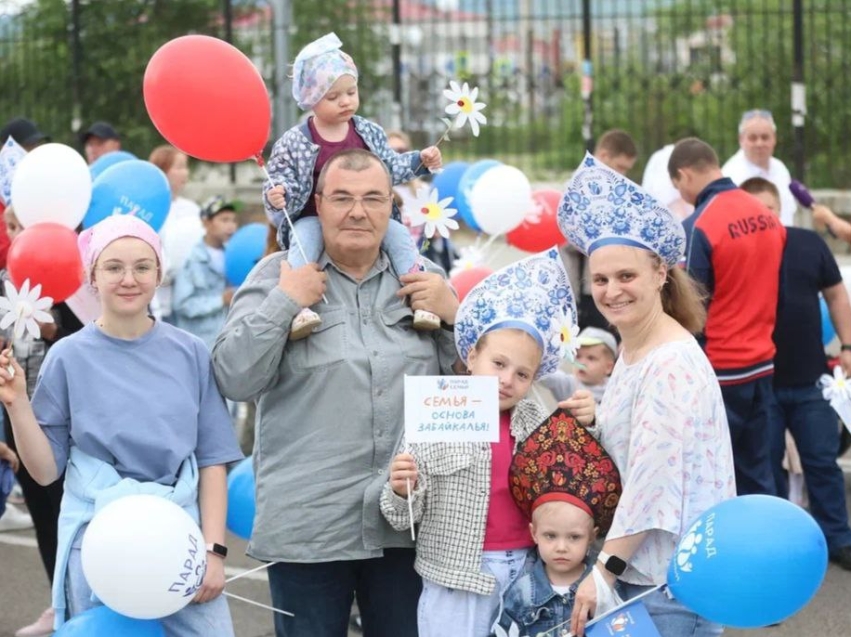 ​Шествие забайкальских семей и семей Героев СВО прошло в Чите