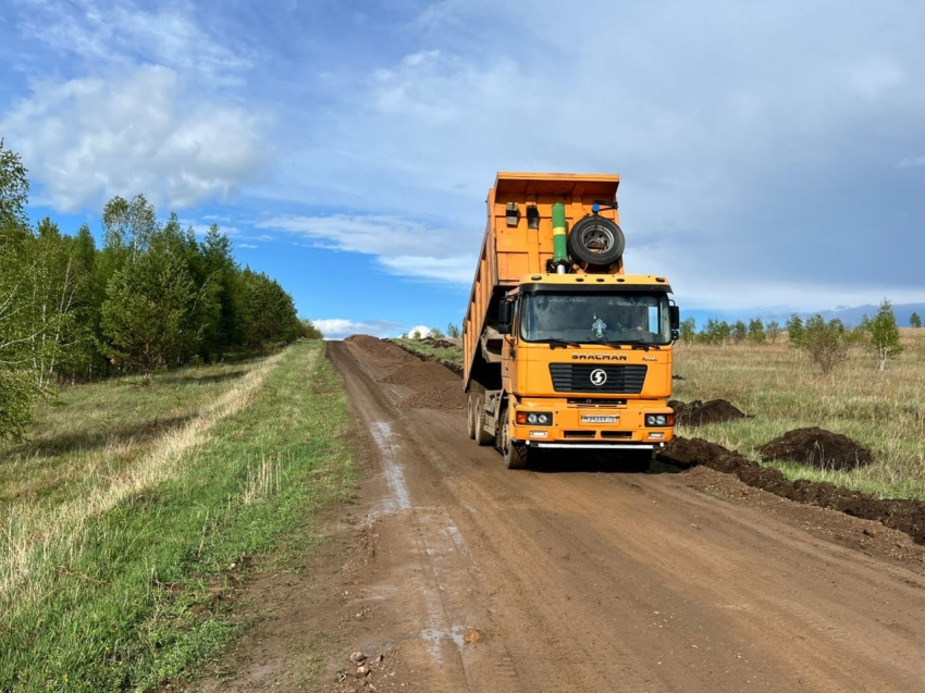 Ремонт дорог и освещение улиц в Шелопугинском округе идет благодаря нацпроекту «Инфраструктура для жизни»