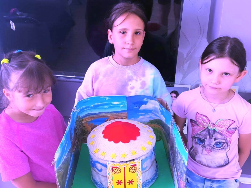 Творческие работы забайкальцев о культуре бурят победили в региональном конкурсе 