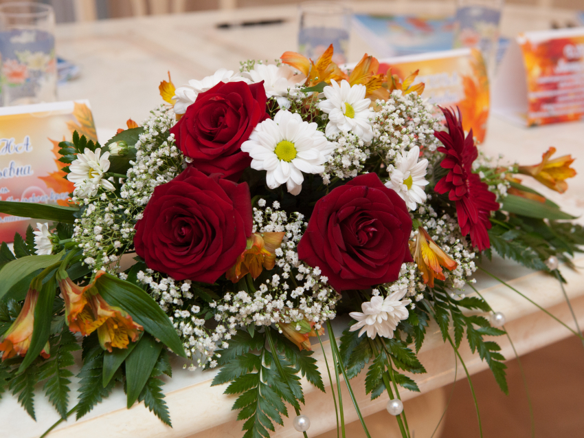 Любящие пары Кыры награждены меалью «За любовь и верность»