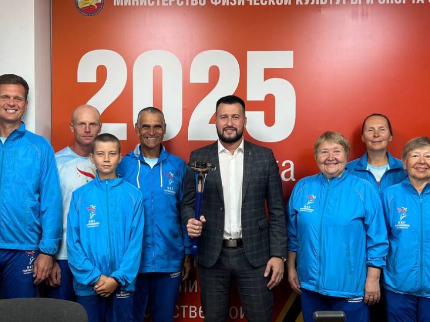 Министр спорта Забайкалья встретился с участниками Бега Гармонии  