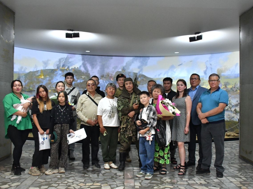 #ЗабВО90: Родные легендарного снайпера Семёна Номоконова приехали из разных концов России на его 125-летие в Забайкалье