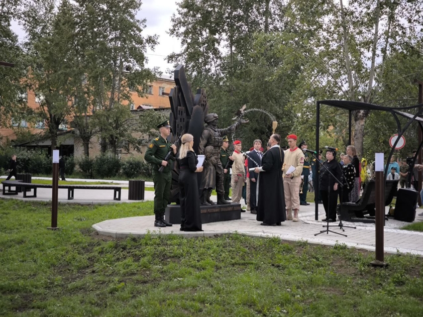 Мемориал, посвящённый участникам СВО, открыли в посёлке Горный Забайкалья