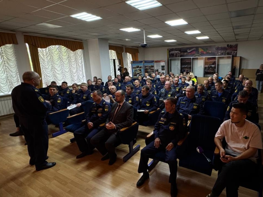 ​90 сотрудников Забайкалпожспаса награждены за героизм в борьбе с природными  пожарами