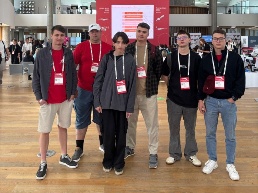 Команда забайкальских ребят привезла 4 место с форума беспилотных систем в Москве 