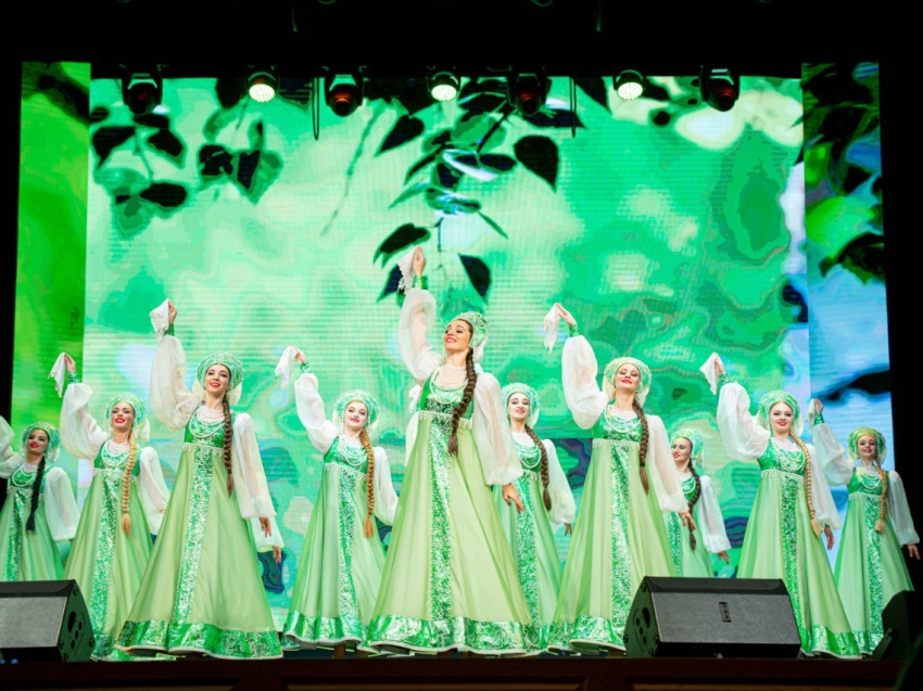 Академический ансамбль песни и танца «Донбасс» впервые выступит в Забайкальском крае 