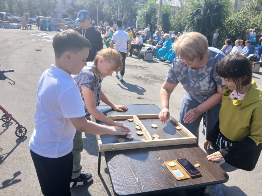 Жители Шилкинского дома-интерната посетили фестиваль «Крылья души» для людей с ОВЗ