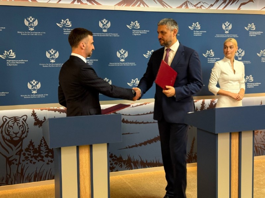 ВЭФ-2025: Новый логистический терминал в Забайкалье позволит принимать поезда по российской и китайской колее 