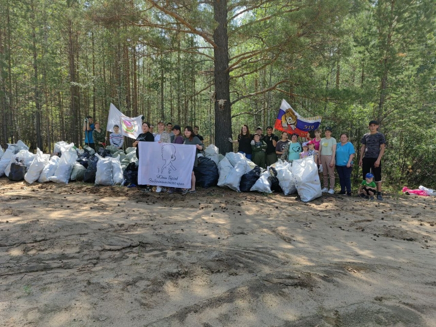 150 тонн мусора собрали и вывезли волонтеры, добровольные лесные пожарные из леса возле Карповки