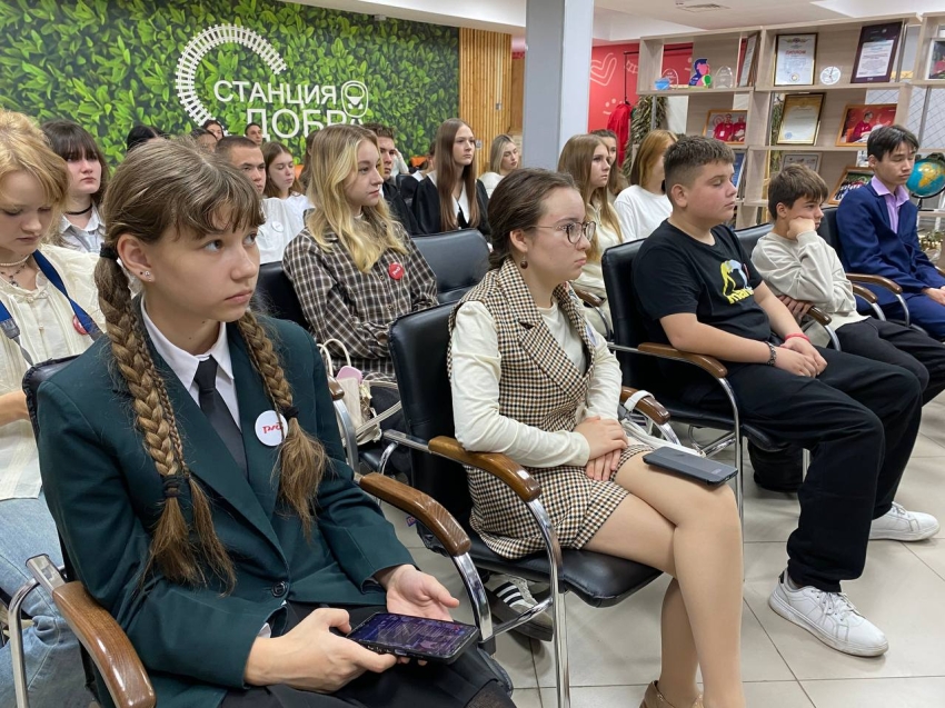 ​Юнкоры городского медиацентра познакомились с работой Забайкальской железной дороги