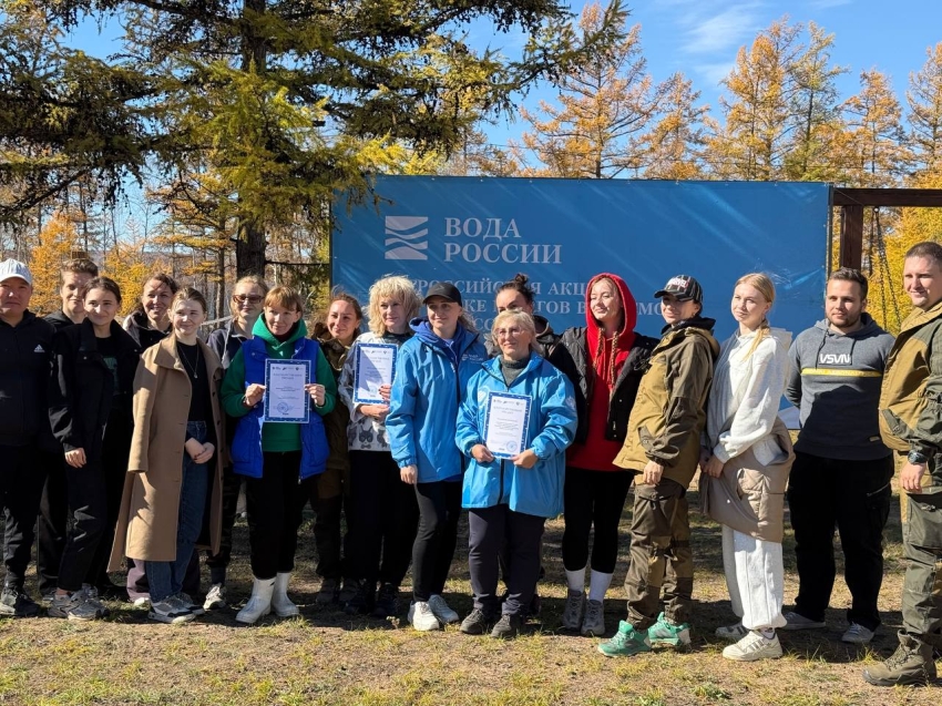 ​Десять кубометров мусора вывезли по итогам экосубботника на озере Ундугун