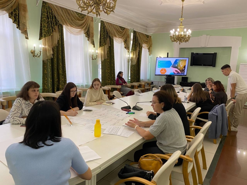 Обучение по методологии бережливого управления провели в министерстве планирования и развития Забайкалья