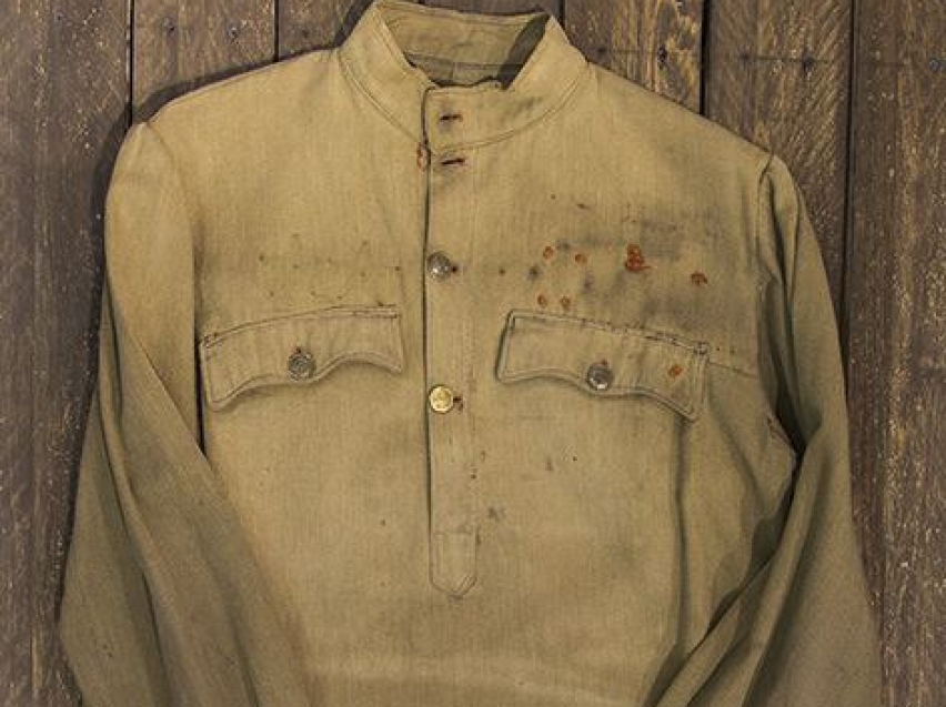 ​#Забайкальепишетисторию: В музее Забайкалья рассказали об истории старейшего экспоната – гимнастерке снайпера Семёна Номоконова