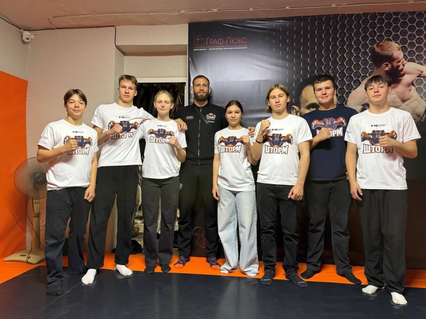 Андрей Пуляев и Александр Шлеменко провели мастер-класс для спортсменов школы единоборств «Шторм» в Чите