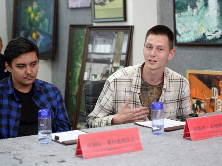 ​Превращать творчество в бизнес учились студенты и преподаватели ЗабГУ на форуме в Китае