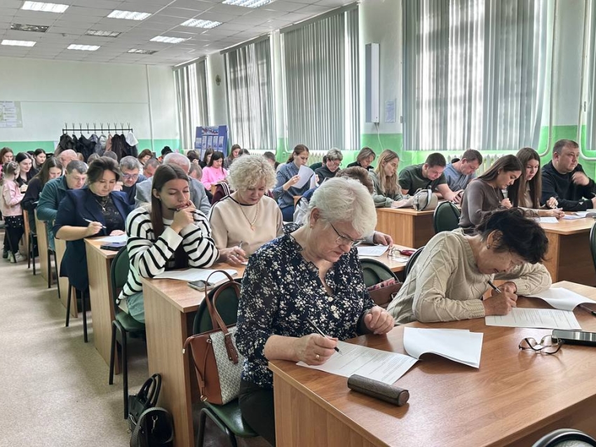 ​Свыше 150 человек приняли участие в агродиктанте в Забайкальском аграрном институте