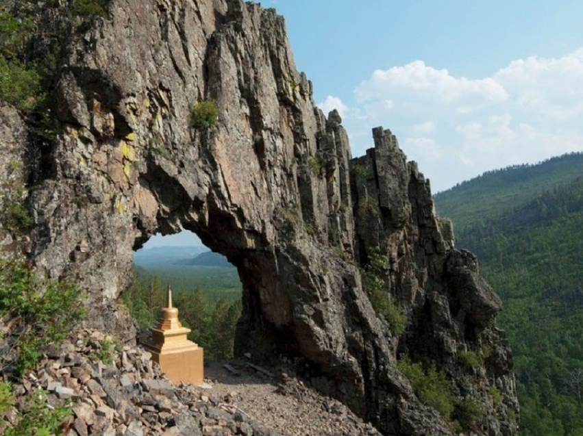 Юрий Трутнев: интерес к Всероссийскому конкурсу на лучшее путешествие «Дальний Восток – Земля приключений» растет