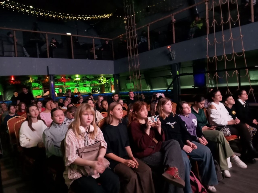 Почему Крош из «Смешариков» смешной? Сценарист «Умки» Елена Ударцева рассказала о мультиках на фестивале «11 кадров» в Чите