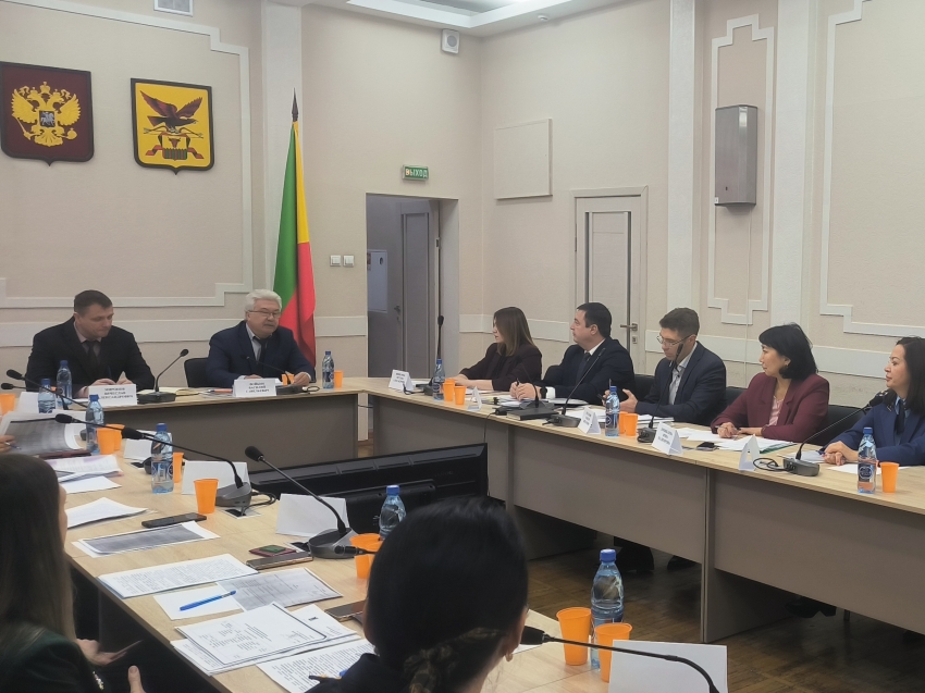 Круглый стол под председательством заместителя губернатора Забайкалья Василия Войкина прошел в Чите
