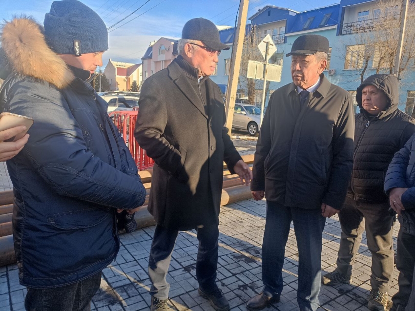 Баир Жамсуев: Важно работать ответственно, с заботой о своих земляках 