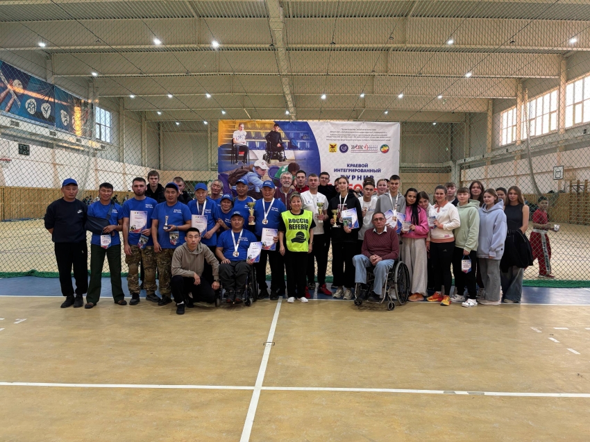 Команда Агинского центра помощи инвалидам победила в краевом турнире по бочче на кубок губернатора Забайкалья