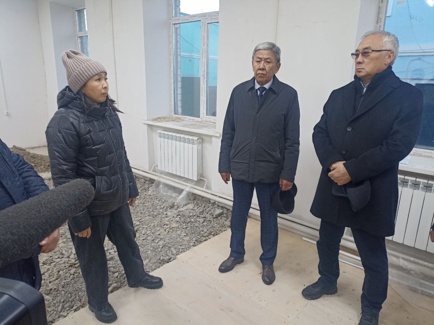 ​Баир Жамсуев проверил ход ремонтных работ в рамках национальных проектов