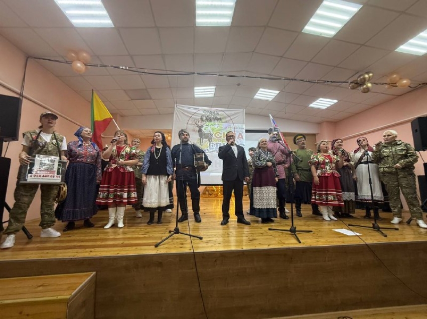 ​«Зал вставал», - благотворительные концерты в поддержку СВО в Забайкалье продолжаются на бис