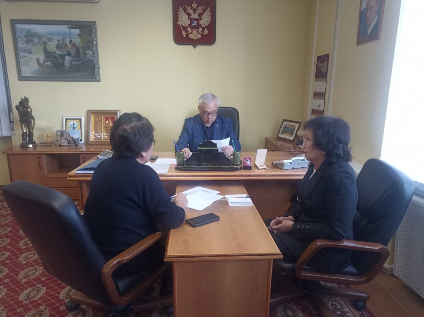 ​Баир Жамсуев провел прием граждан в Забайкалье