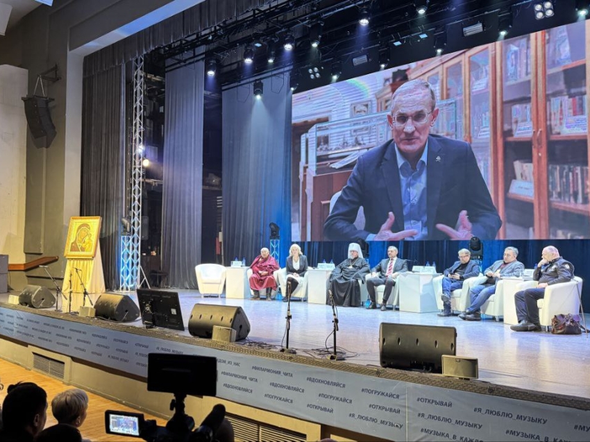 Русский форум: Научный директор Российского военно-исторического общества Михаил Мягков отметил смелость забайкальских бойцов на СВО